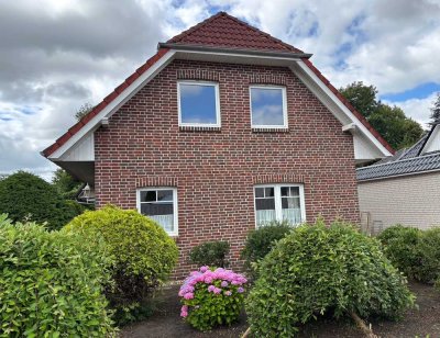 Charmantes Einfamilienhaus mit Wintergarten, Garage in Bad Zwischenahn/Ohrwege, 5 Zi
