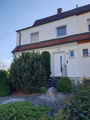 Lichtdurchflutete 3-Zimmer-Wohnung in Illerkirchberg mit Stellplatz und EBK