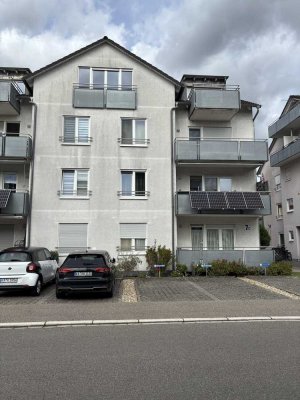 Helle 3-Zimmer Maisonette-Wohnung mit Balkon in Karlsdorf-Neuthard