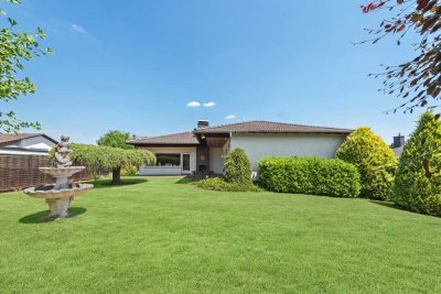 Freistehender Bungalow mit liebevoll angelegtem Garten
