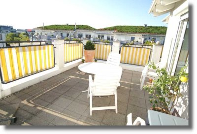 *** Luxus-Penthouse mit Dach-Terrasse und Marmor-Bad! Echte Gelegenheit! ***