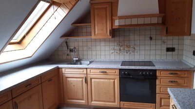 Helle 3,5-Zimmer Dachgeschosswohnung mit Balkon in Niedernhausen