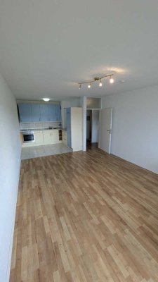 2-Zimmer-Wohnung mit Balkon, Garage und Einbauküche in zentraler Lage Pforzheim-Haidach