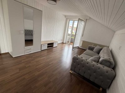 Stilvolle 2-Raum-DG-Wohnung mit EBK in Nattheim