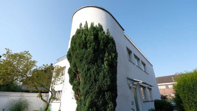 Zwei Eigentumswohnungen in einem Bauhaus-Denkmal!