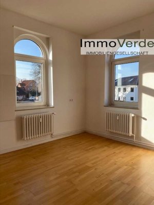 Investitionsmöglichkeit: 3-Zimmer-Wohnung inkl. Garage zu verkaufen!