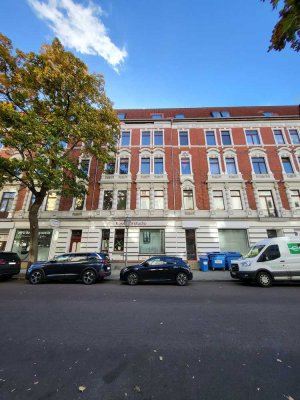 AKTION!!! Sie renovieren und wir schenken Ihnen mietfreie Zeit! - großzügige 3 Zi mit Tageslichtbad