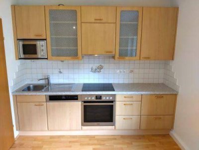 2 ZIMMER-NEUBAU + neuwertige Einbauküche + Bad mit Dusche + extra WC + Lift + nähe Hauptbahnhof!