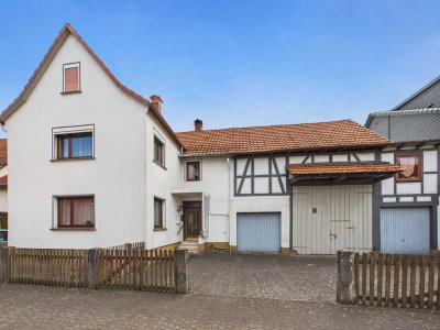 Einfamilienhaus mit angrenzender Scheune und Garten in Wildeck-Obersuhl