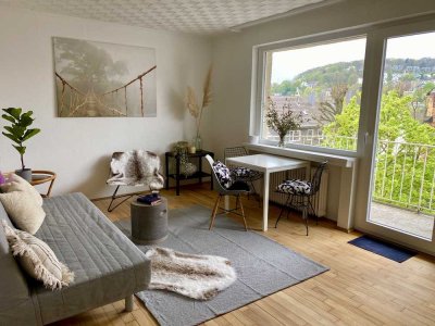 Vollmöblierte 2-Zimmer-Wohnung mit Balkon und Einbauküche in Wuppertal