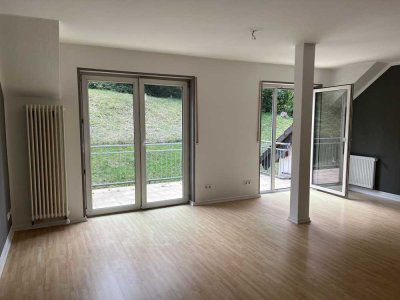 Geräumige 3-Zimmerdachgeschosswohnung mit 2 Balkonen