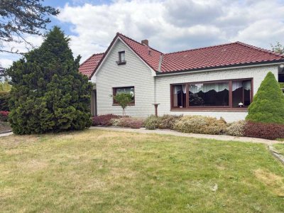 Einfamilienhaus in ruhiger Lage mit teilbarem Grundstück