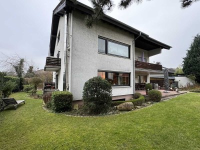 Geräumige 4-Zimmer-Wohnung in einem 3-Familienhaus
