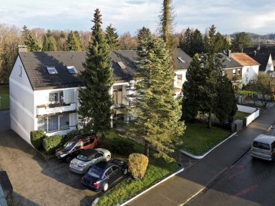 8-Familienhaus mit Parkgrundstück - gepflegt und gut vermietet - RENDITE ca. 3,5 % !