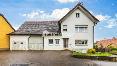 Fortlaufend modernisiertes, ehemaliges Bauernhaus mit Scheune, Garten und Ausbaupotenzial