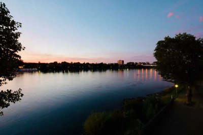 Maisonette Wohnung direkt am Rhein