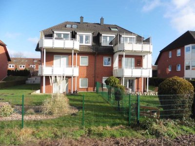 moderne 3-3/2-Zimmer-Maisonette-Wohnung mit Terrasse, Balkon, Garten & Carport
