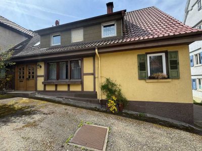 **Mediterranes Wohnerlebnis trifft auf kreative Raumvielfalt**