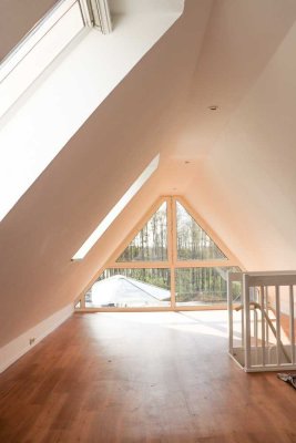 Exklusives Wohnen im Grünen: Frisch sanierte Wohnung zum 01.10.25