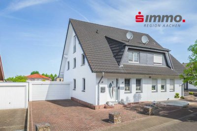 Exklusives Einfamilienhaus mit Doppelgarage