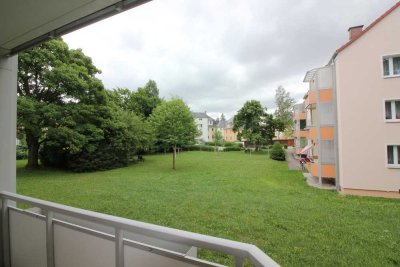 Blick ins Grüne vom Balkon