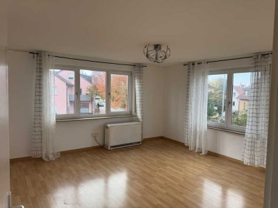 Attraktive 3-Raum-Wohnung mit EBK und Balkon in Winnenden