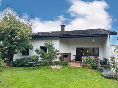 Ideal für Pendler, große Familien oder Wohnen & Arbeiten - Großzügiges Haus mit wunderschönem Garten