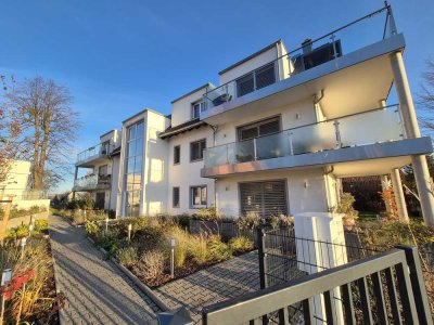 ANGESAGTE WOHNUNG! MODERNE AUSSTATTUNG, TERRASSE, EIGENER GARTEN, FB HZG. TG, UND EXTRAS!