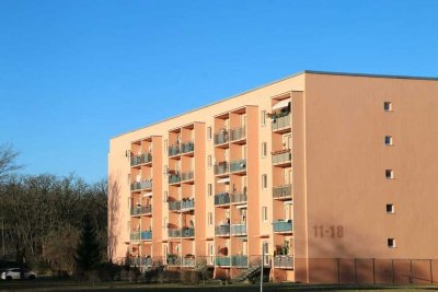 Waldesruh - Renovierte Wohnung mit heller Küche und Blick ins Grüne