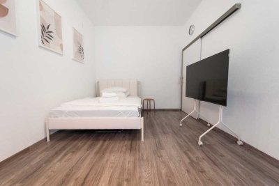 Modern möblierte 1-Zimmer Wohnung in zentraler Lage in Sindelfingen