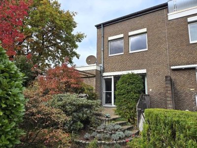 Leverkusen-Schlebusch! Reiheneckhaus mit schönem Grundstück in bester Lage