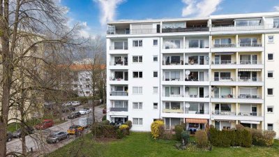 Frei zum 01.04.2026 - keine Provision! Renovierungsbedürftige 2-ZKB Wohnung Fernwärme!