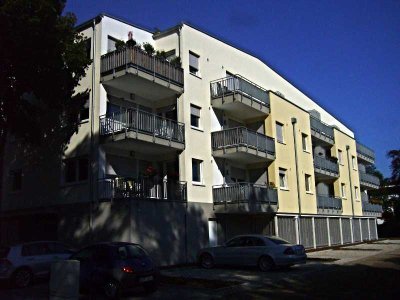Barrierearmes, (betreutes) Wohnen i.d. eigenen vier Wänden: 2,5 Zi Wohnung im Bärenkamp Carrée 2.5