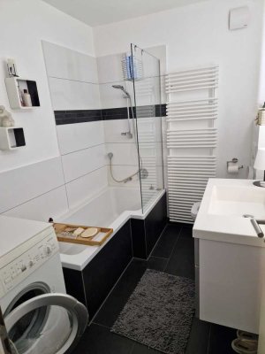 Möblierte, neuwertige 2-Zimmer-Souterrain-Wohnung in Leutenbach 2 Fam. Haus