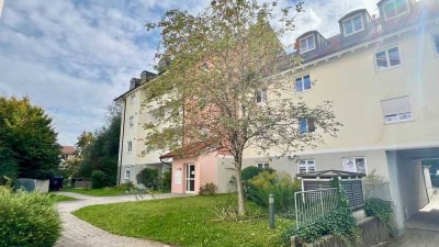 Sonnige, gut geschnittene teilsanierte 2-Zimmer-Wohnung