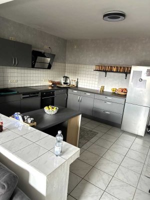 Wunderschöne, helle 2,5-Zimmerwohnung in Kerpen Sindorf zu vermieten