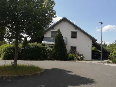 Schönes Wohnhaus in ruhiger Lage