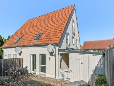 Charmante Doppelhaushälfte in idyllischer Lage – modernes Wohnen mit vielen Extras in Gesees