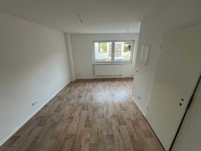 3 Raum Wohnung Neusaniert EG rechts