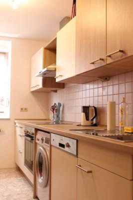 Bayreuth-Altstadt! Schöne und geräumige 3-Zimmer-Whg. mit sonnigem Balkon - kurzfristig frei!