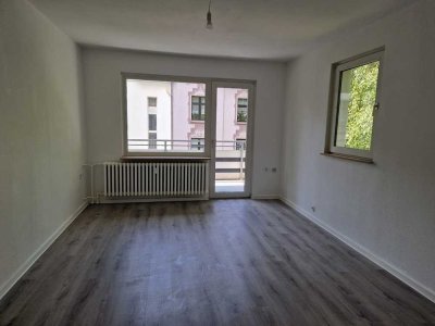 Renovierte 3-Zimmer-Wohnung mit Balkon