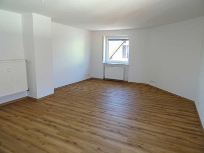 neurenovierte 3-ZKB Wohnung ideal für 1 - 2 Personen