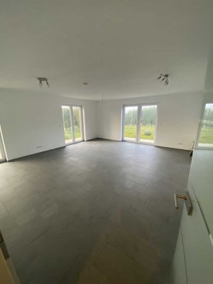 Helle 4-Zimmer Erdgeschosswohnung mit Garten in Leingarten