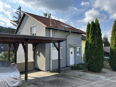 Moderne Doppelhaushälfte