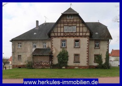 Historisches Herrenhaus - Charme trifft auf enormes Entwicklungspotenzial