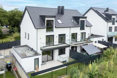 Geräumige 6-Zimmer-Doppelhaushälfte mit gehobener Innenausstattung in Meerbusch Am Blumenfeld 23a