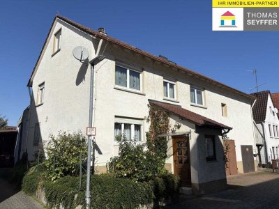 Wohnhaus mit großer Scheune, 2 Garagen und Garten