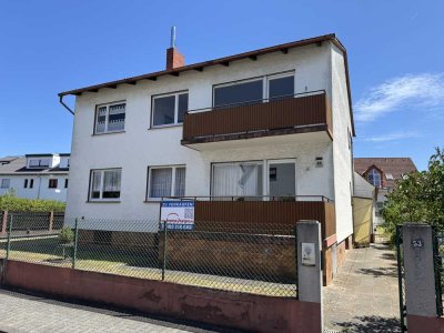 Traumgrundstück in bester Wohnlage mit renovierungsbedürftigem 2-Familienhaus und Nebengebäude!