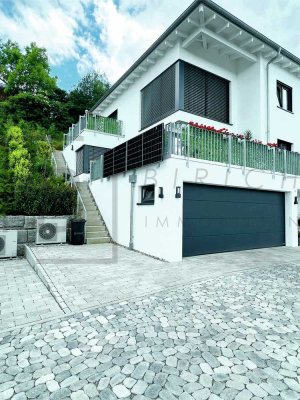 KfW-55 Exklusive Doppelhaushälfte in Nersingen mit Doppelgarage– Ihr neues Zuhause