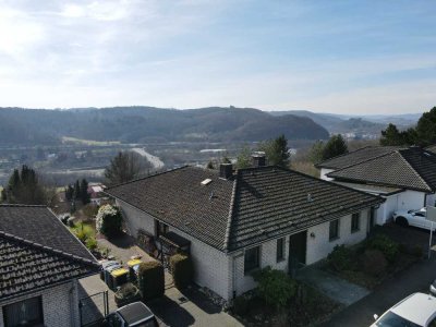 Das volle Wohngefühl – ein Haus mit Garten, Kamin und ganz viel Raum